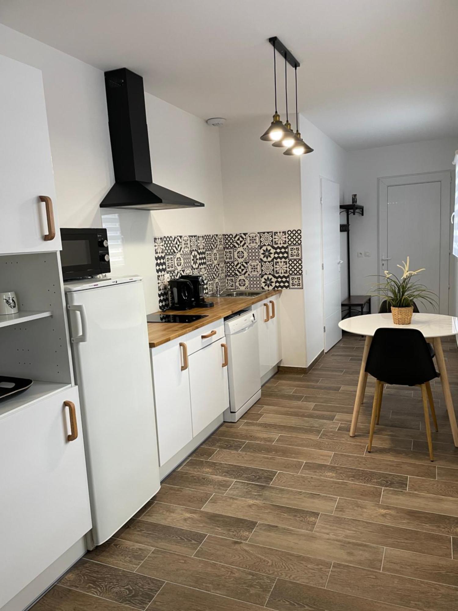 Studio Bien Situe & Tout Equipe Dans Une Maison Scionzier Zewnętrze zdjęcie