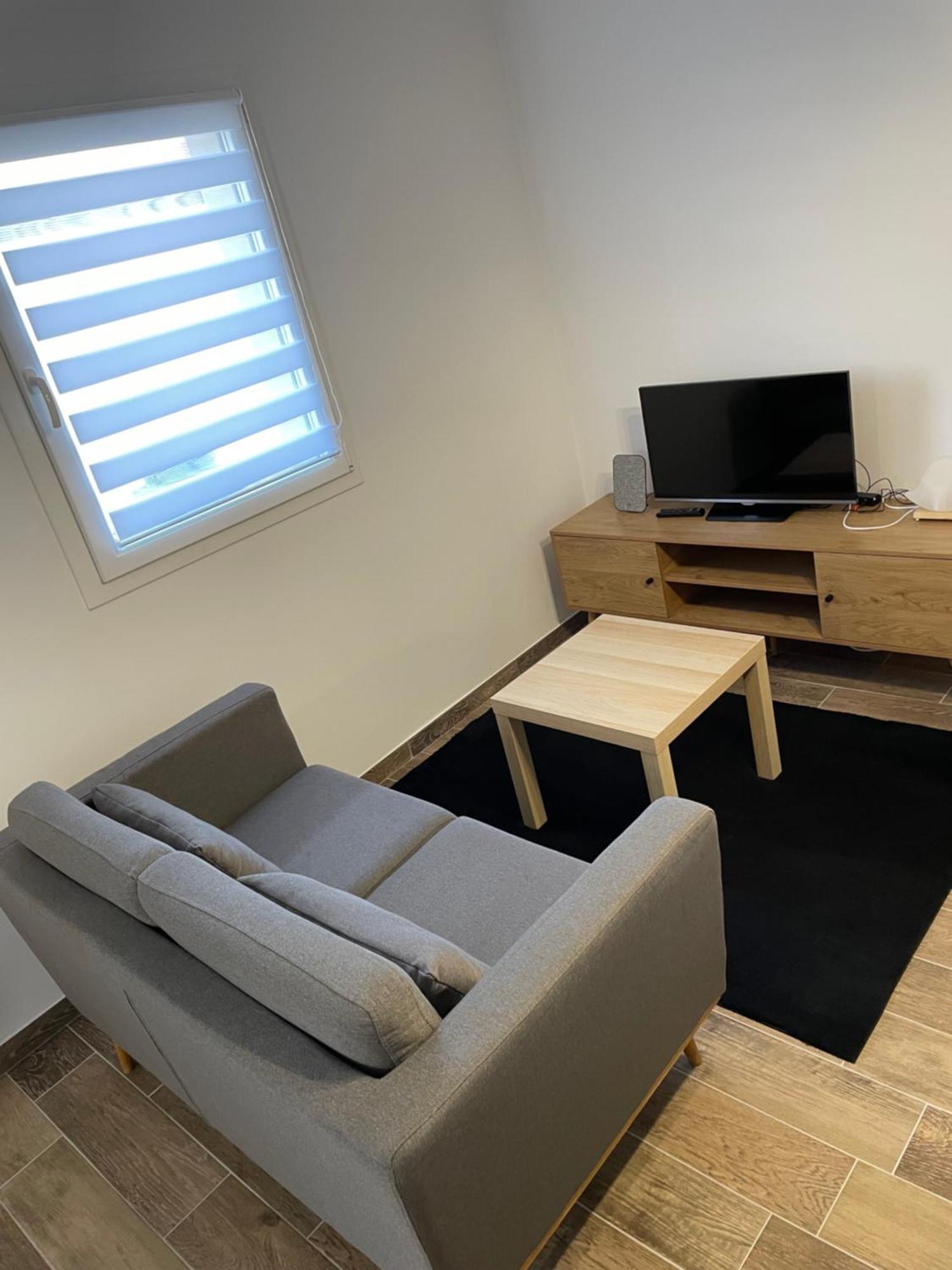 Studio Bien Situe & Tout Equipe Dans Une Maison Scionzier Zewnętrze zdjęcie